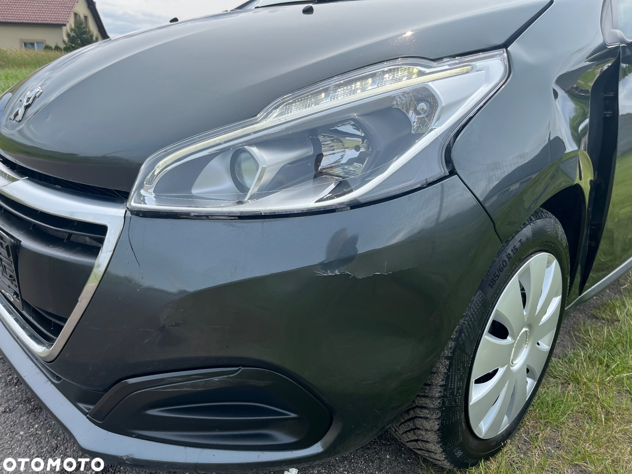 Peugeot 208 - 23