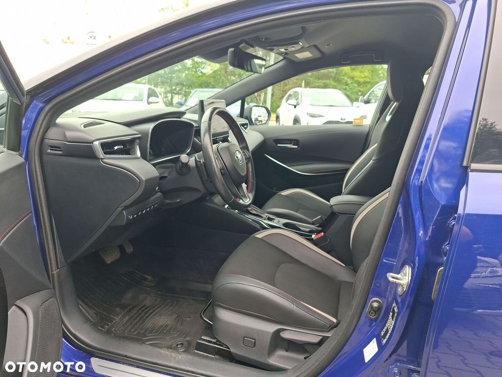 Toyota Corolla 2.0 Hybrid GR Sport Dynamic - 10