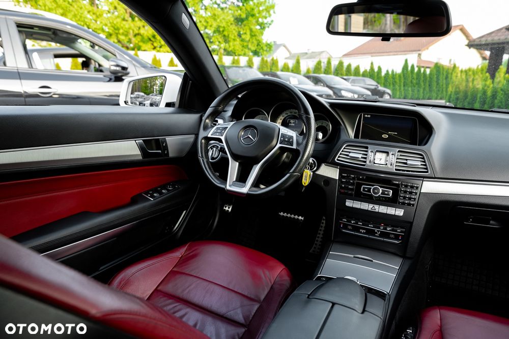 Mercedes-Benz Klasa E 250 7G-TRONIC - 24