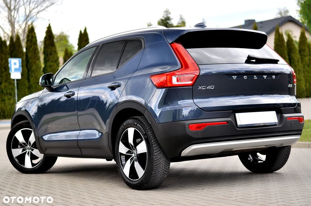 Volvo XC 40 B3 B DKG Plus Bright - 13