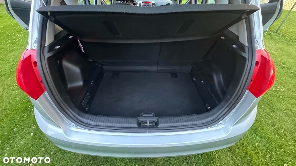 Kia Venga 1.4 CRDi L - 6