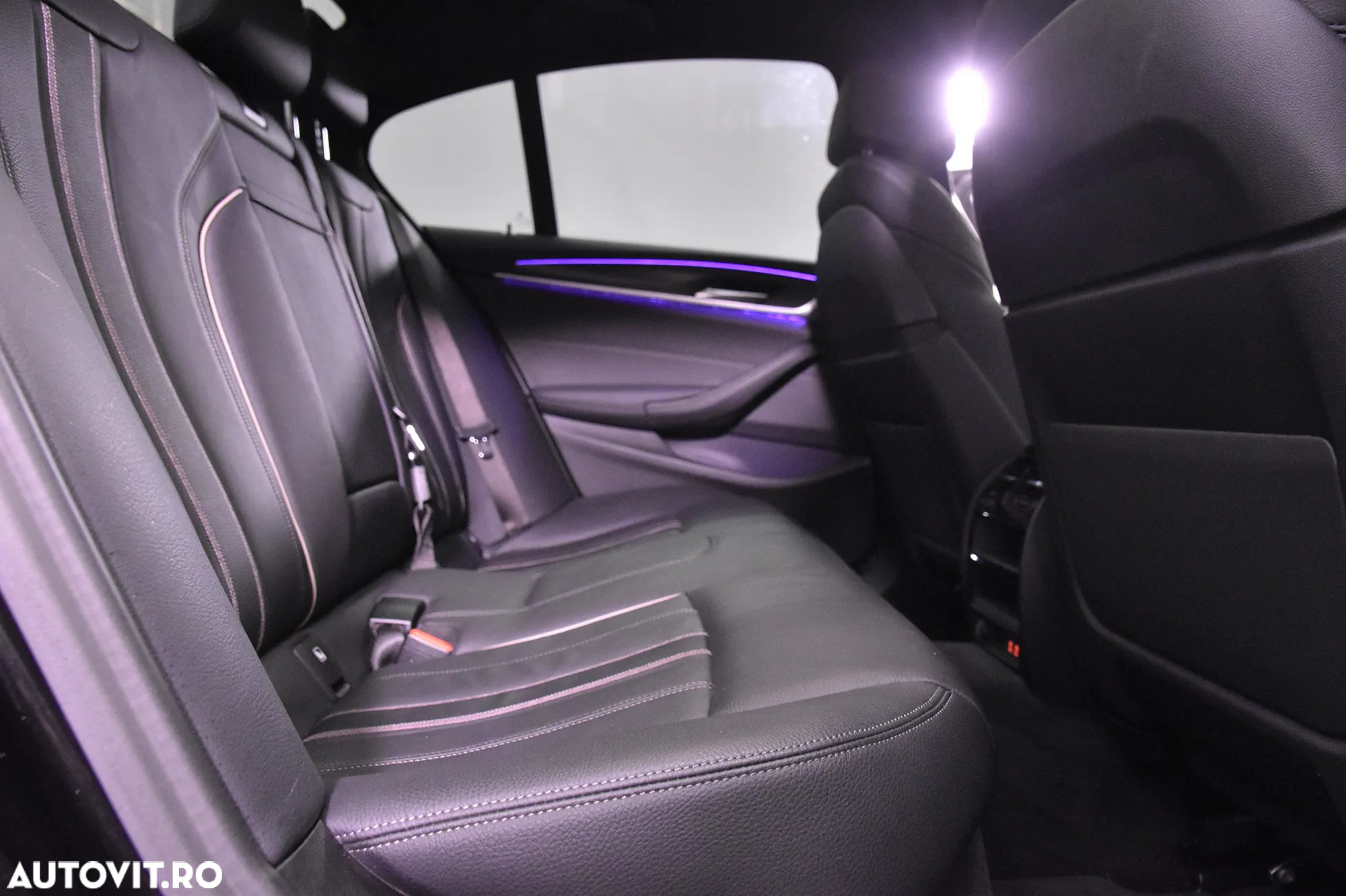 BMW Seria 5 530e xDrive AT PHEV - 12
