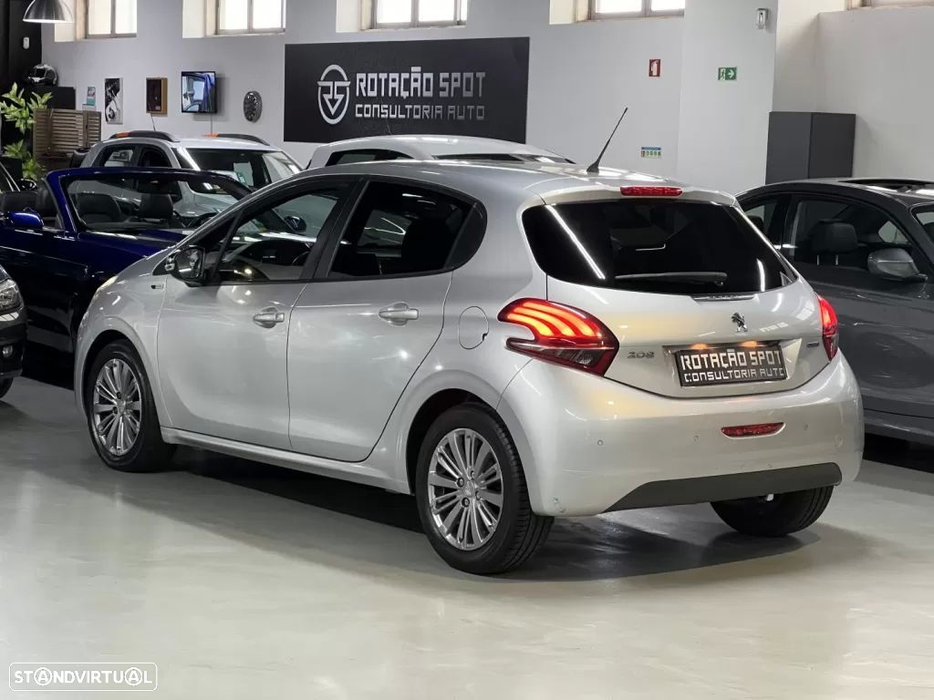 Peugeot 208 1.6 BlueHDi Allure - 10