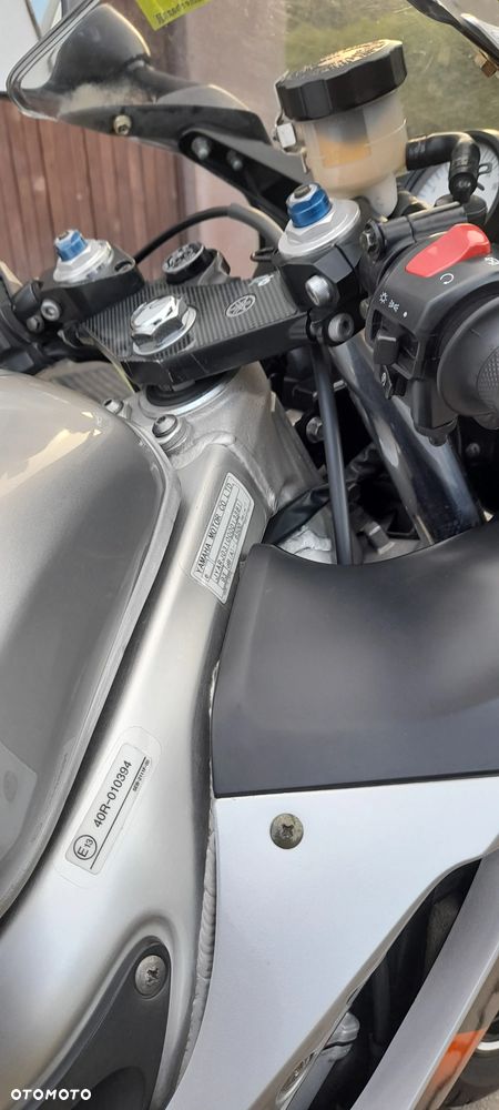 Yamaha R6 - 12