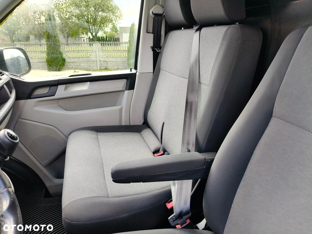Volkswagen Transporter - 29