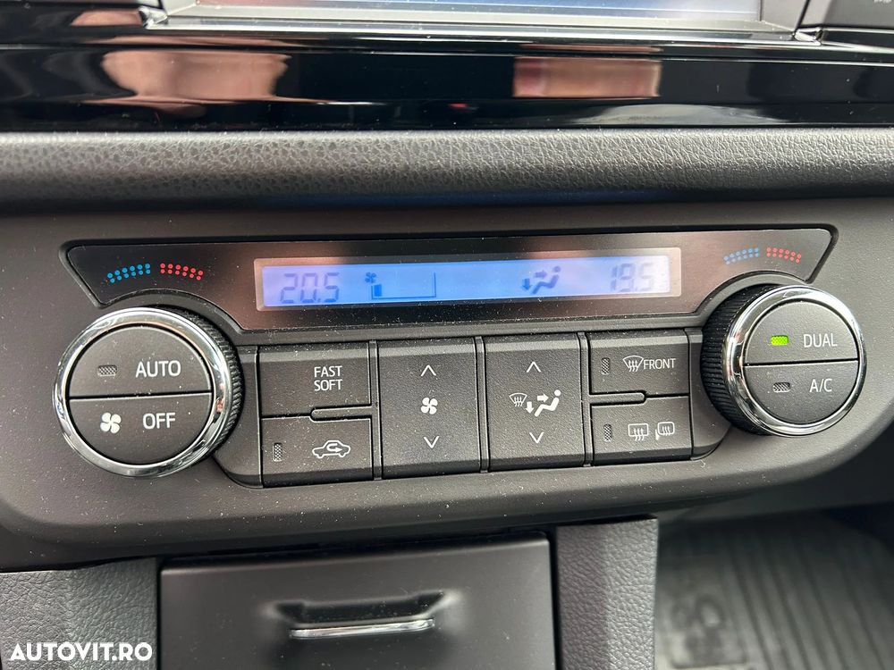 Toyota Corolla 1.6 Valvematic Terra - 10