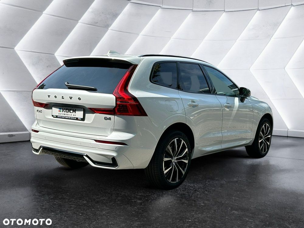 Volvo XC 60 B4 B Plus Dark - 3