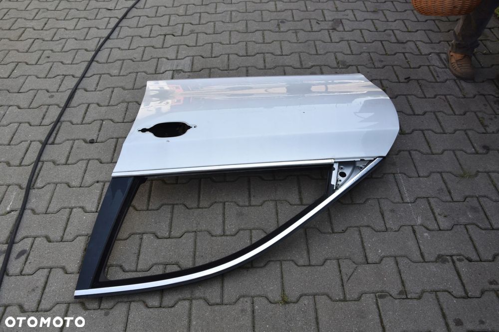 BMW E60 E61 DRZWI LEWE PRZÓD - 2