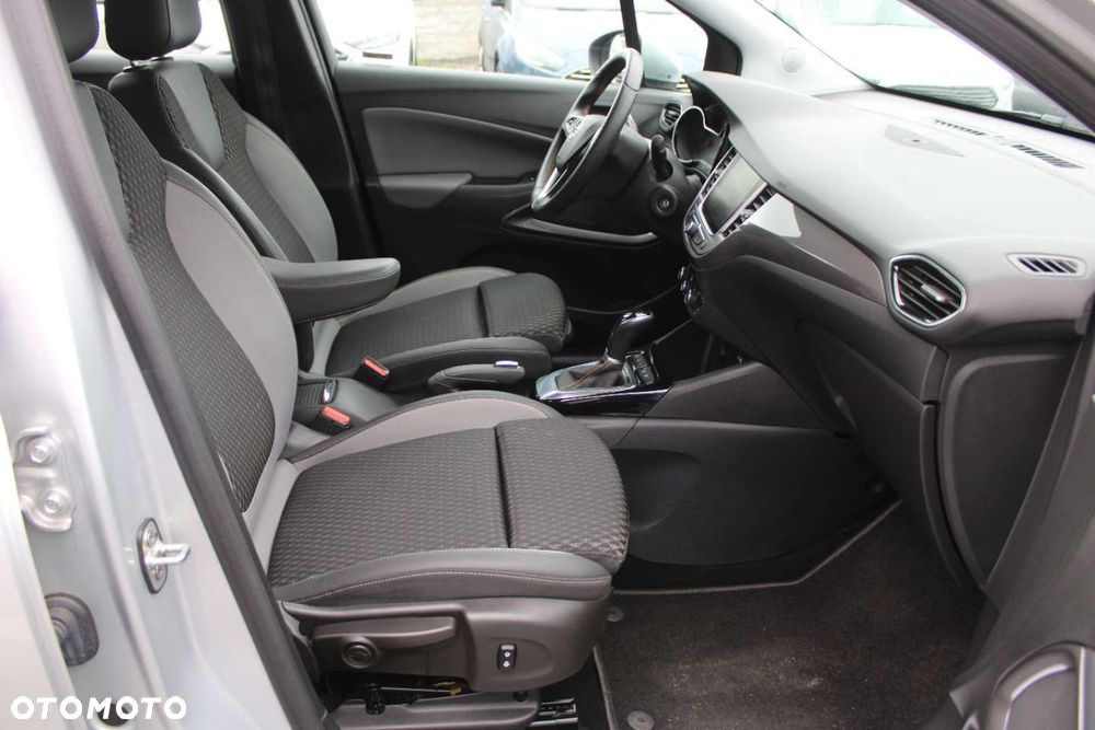 Opel Crossland X - 21