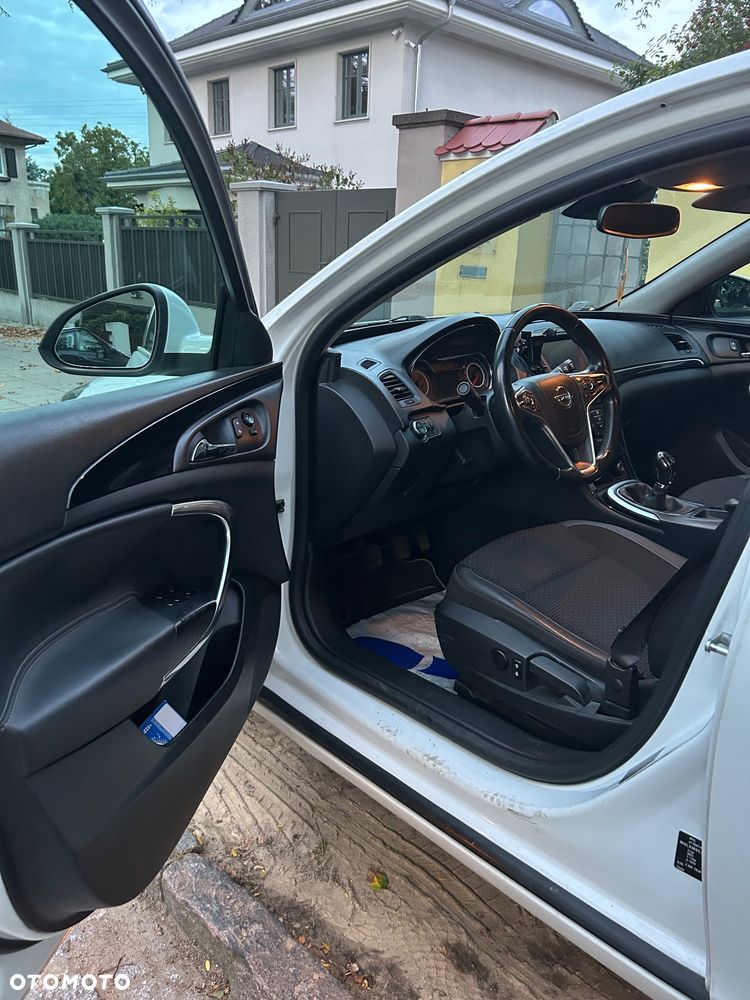 Opel Insignia - 15