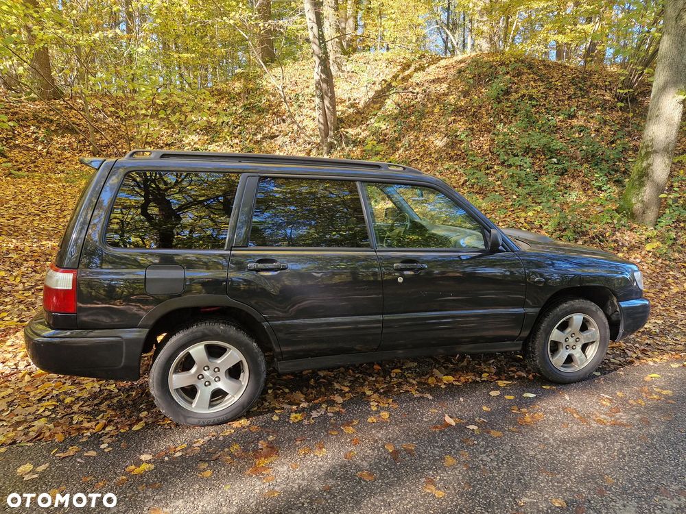 Subaru Forester 2001 photo 3