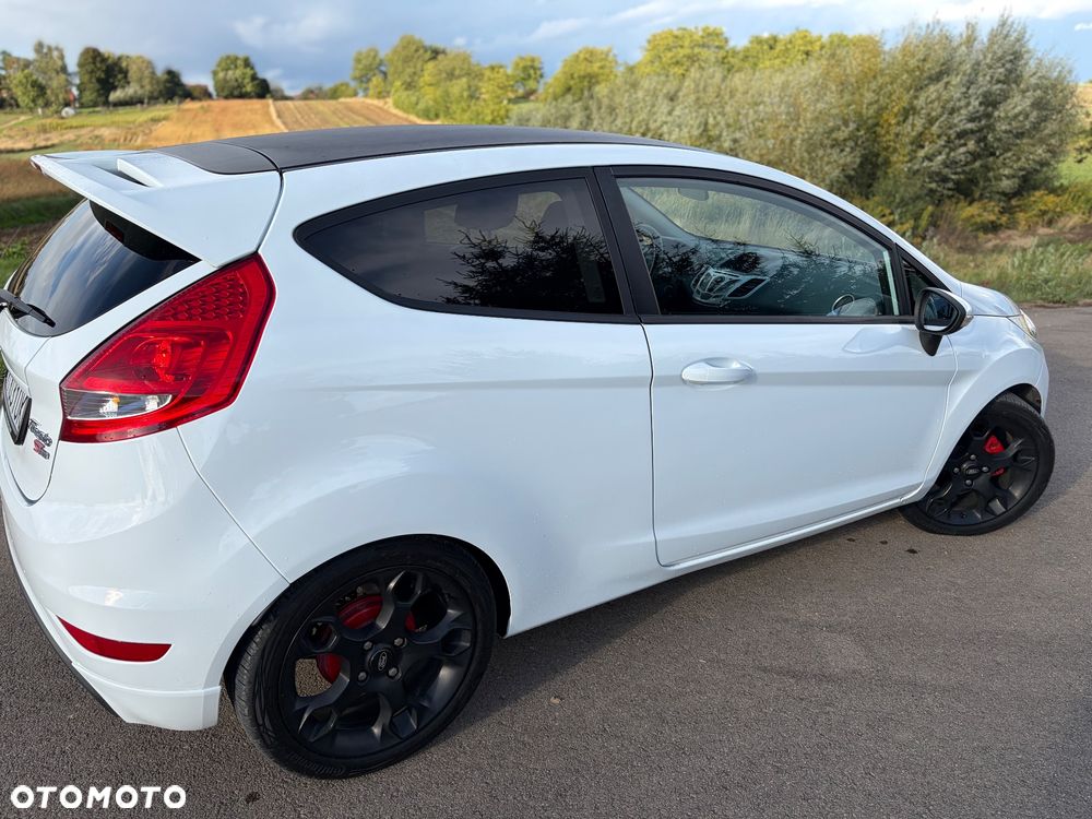 Ford Fiesta - 23