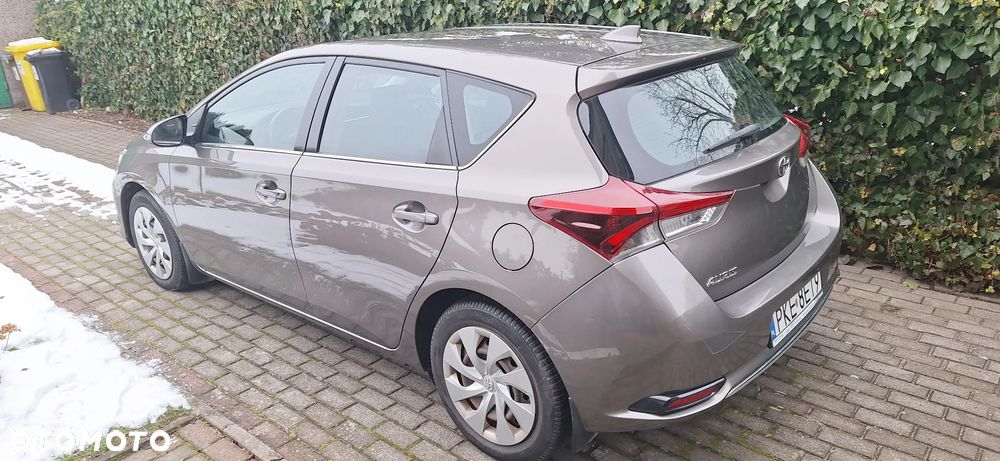 Toyota Auris 1.6 Premium - 7