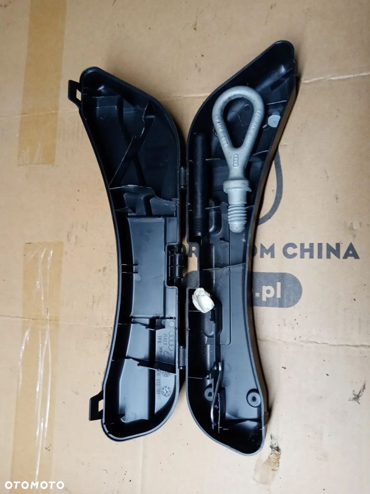 Hak holowniczy ucho schowek Audi A4 B6 8E0805616 8E0012111 - 3