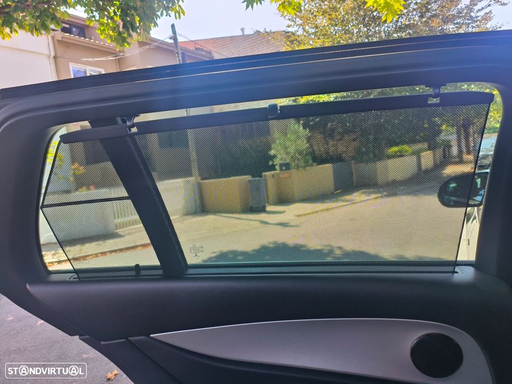 Mercedes-Benz E 300 - 17