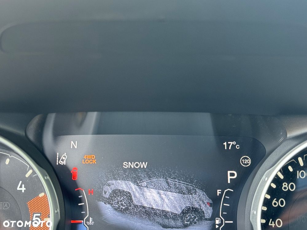 Jeep Compass 2.0 MJD Limited 4WD S&S - 38