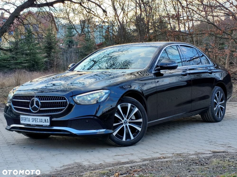 Mercedes-Benz Klasa E 300 4Matic 9G-TRONIC - 27