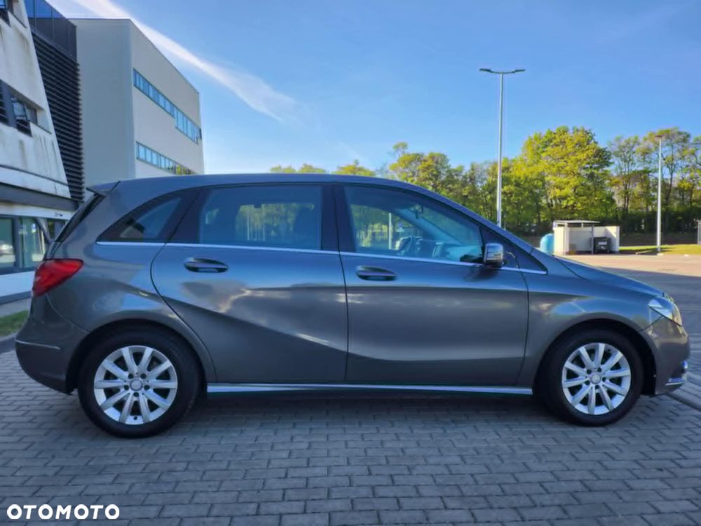 Mercedes-Benz Klasa B 180 (BlueEFFICIENCY) 7G-DCT - 6