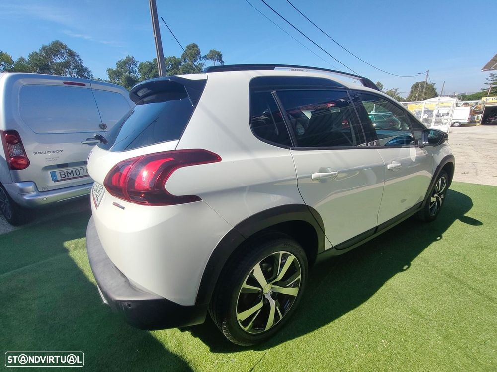 Peugeot 2008 1.2 PureTech GT Line - 6