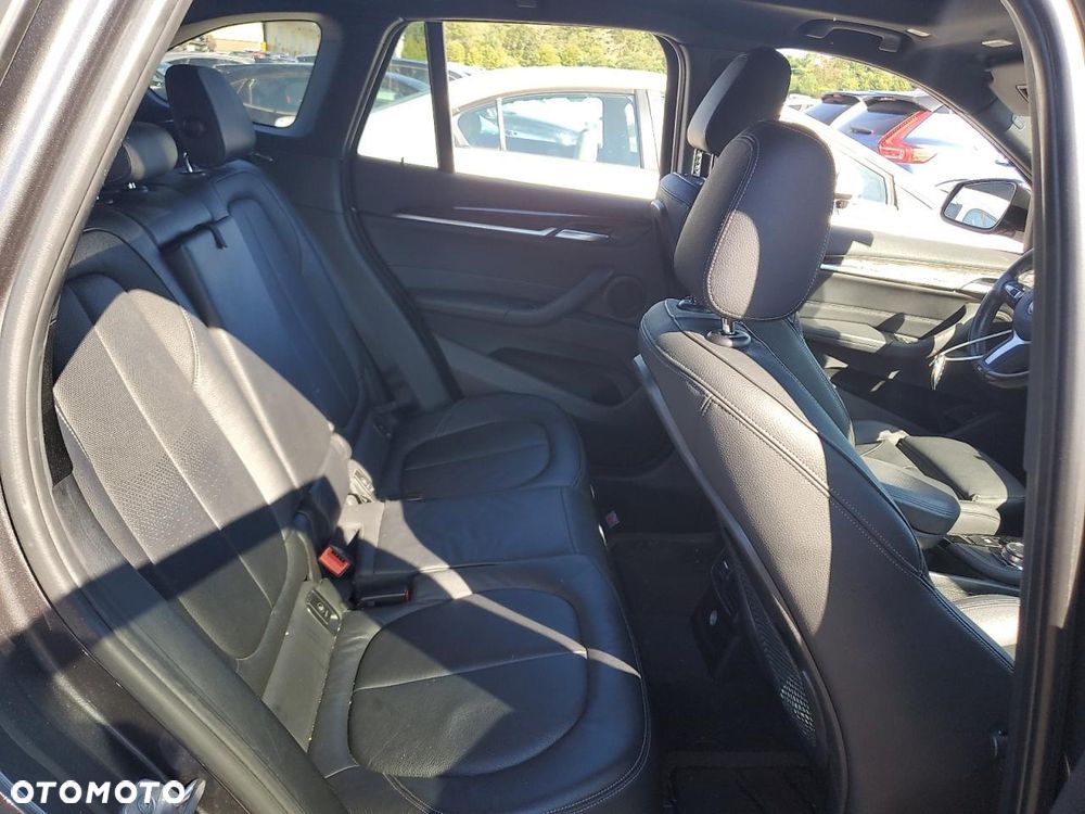 BMW X1 xDrive25i M Sport - 9