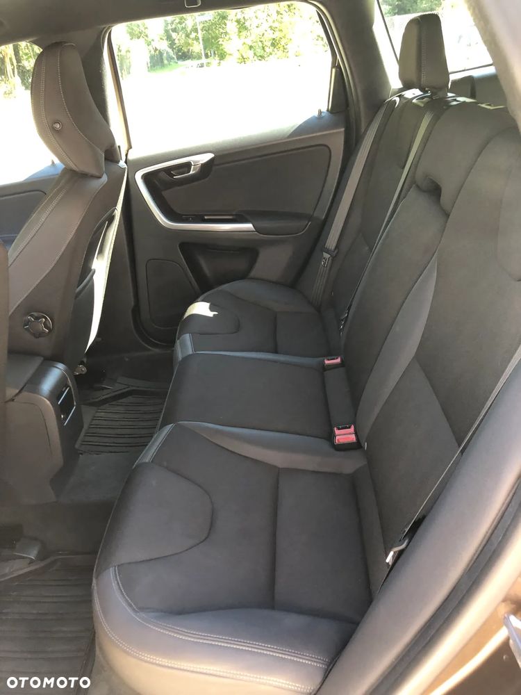 Volvo XC 60 D4 Drive-E Momentum - 13