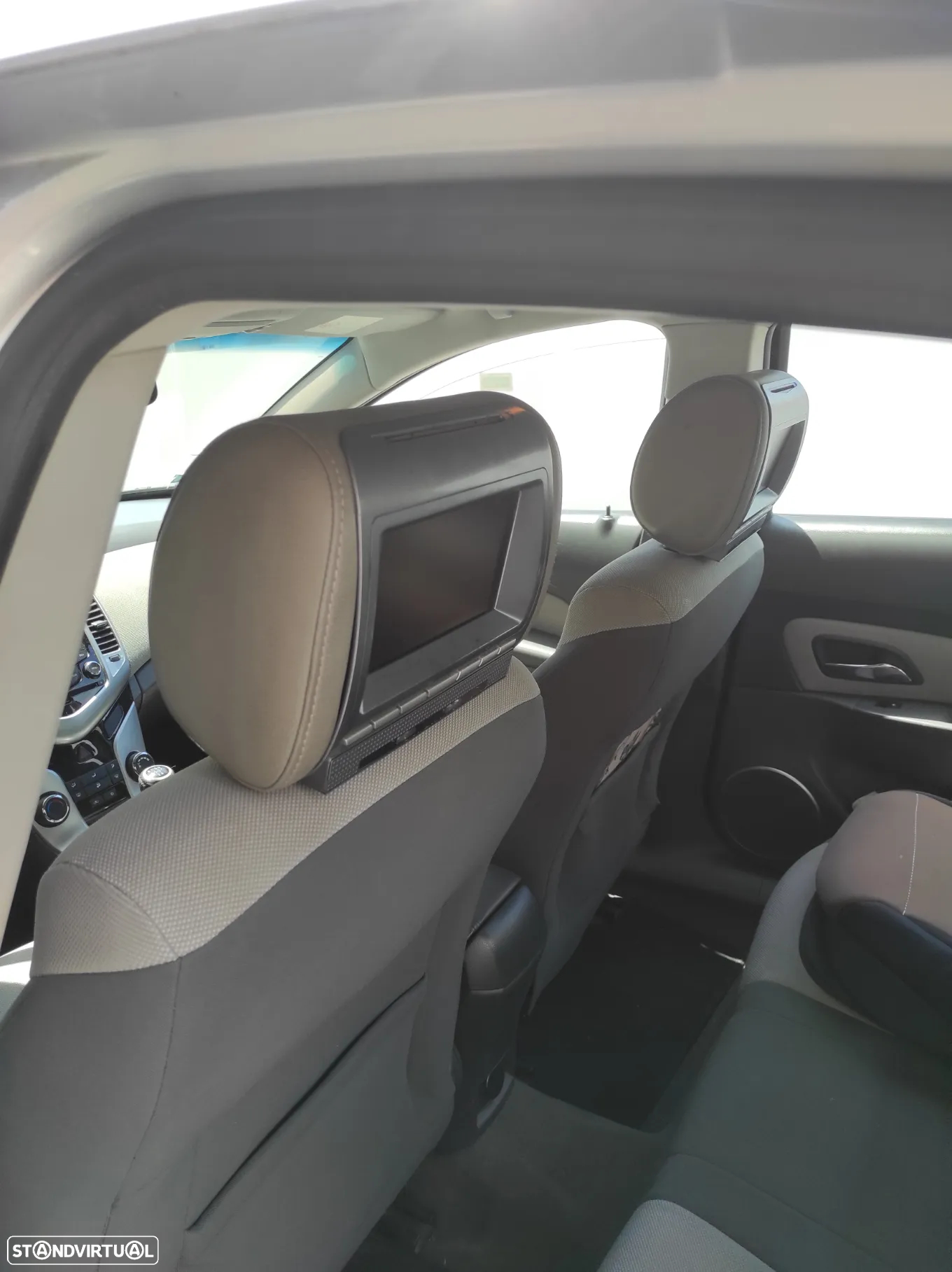 Chevrolet Cruze 1.6 LS - 3