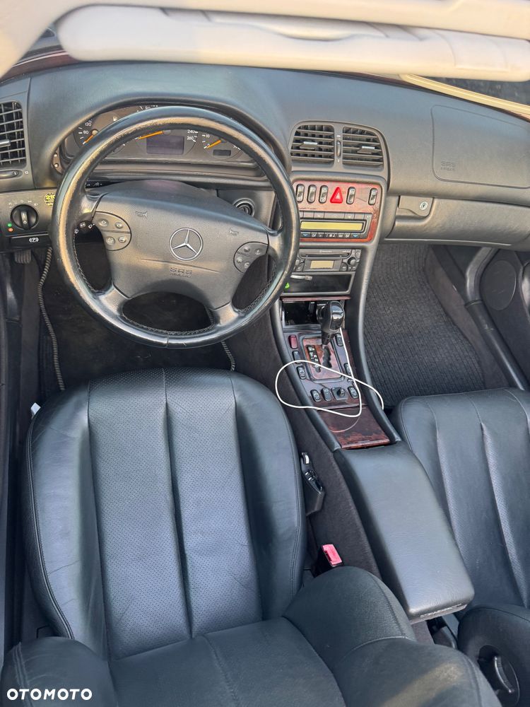 Mercedes-Benz CLK - 8