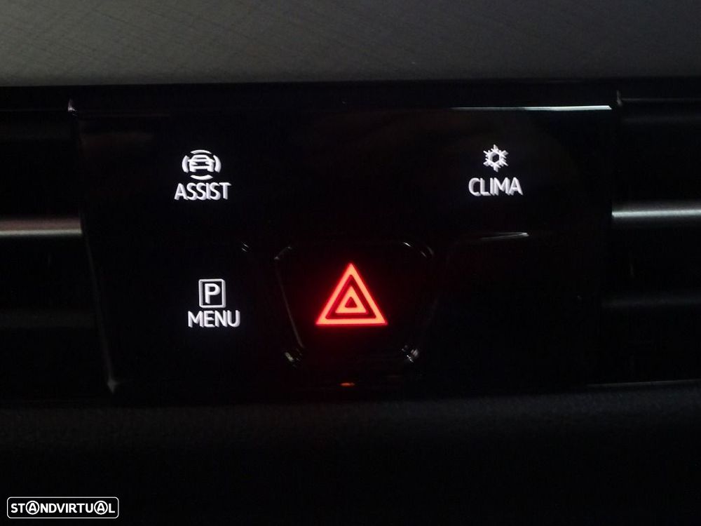 VW Golf 1.5 eTSI Urban DSG - 30