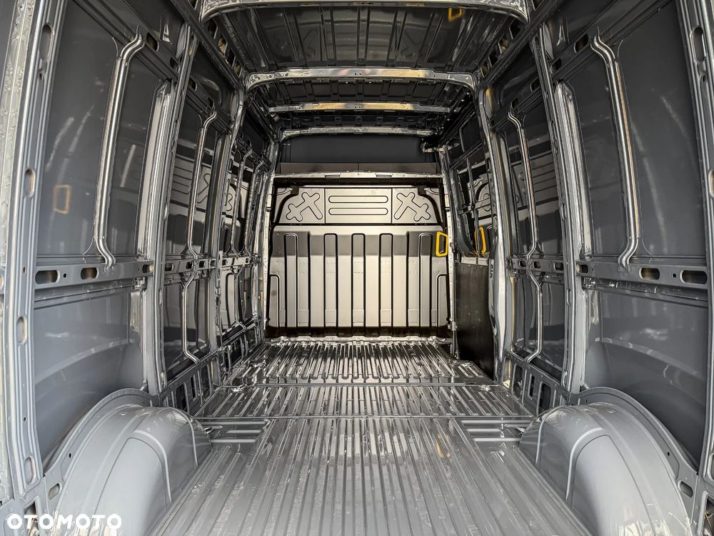 Iveco Daily 35S18HV L4H2 - 11