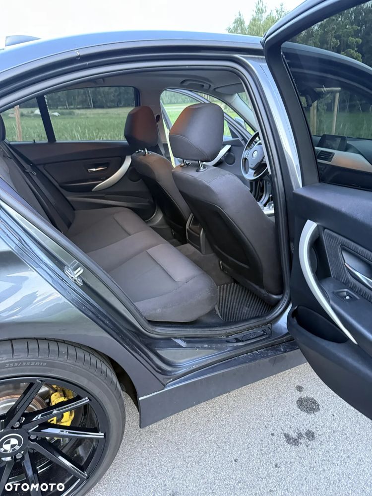 BMW Seria 3 - 14