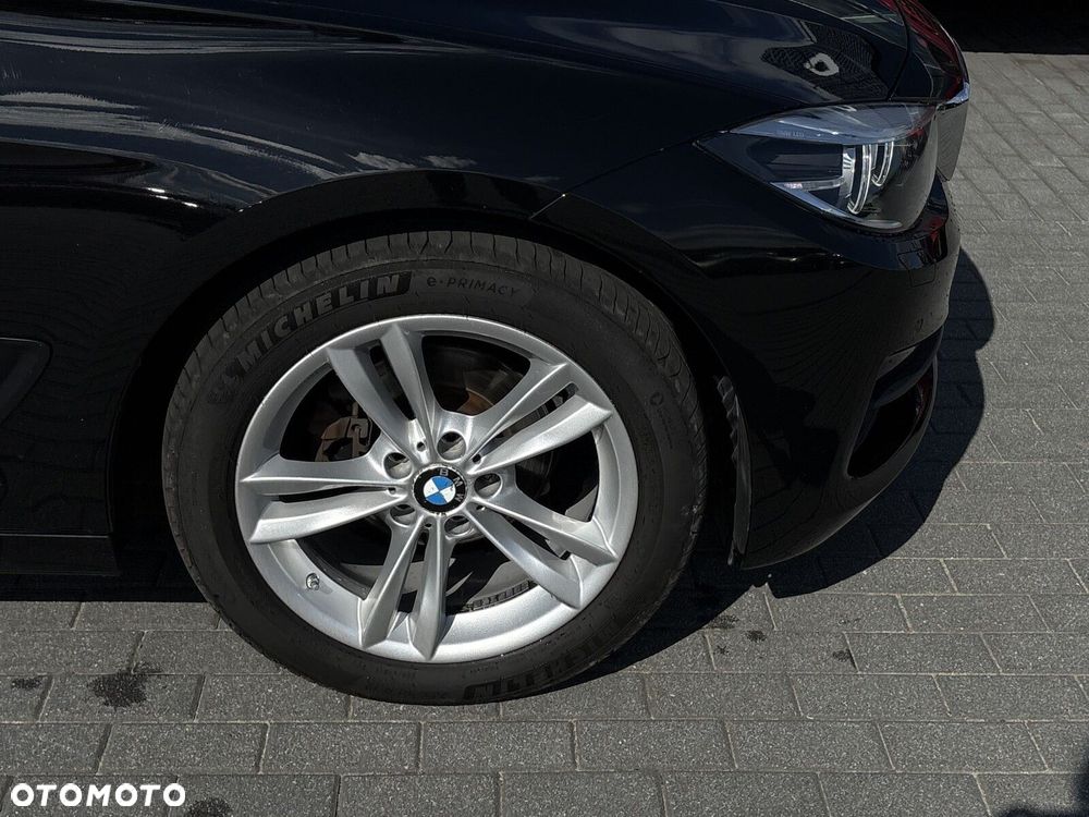 BMW 3GT 320i xDrive - 30