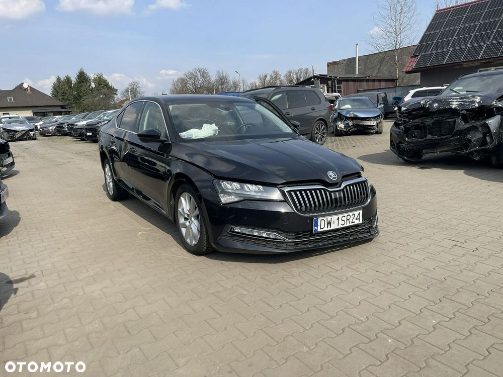 Skoda Superb 2.0 TDI SCR Style DSG - 4