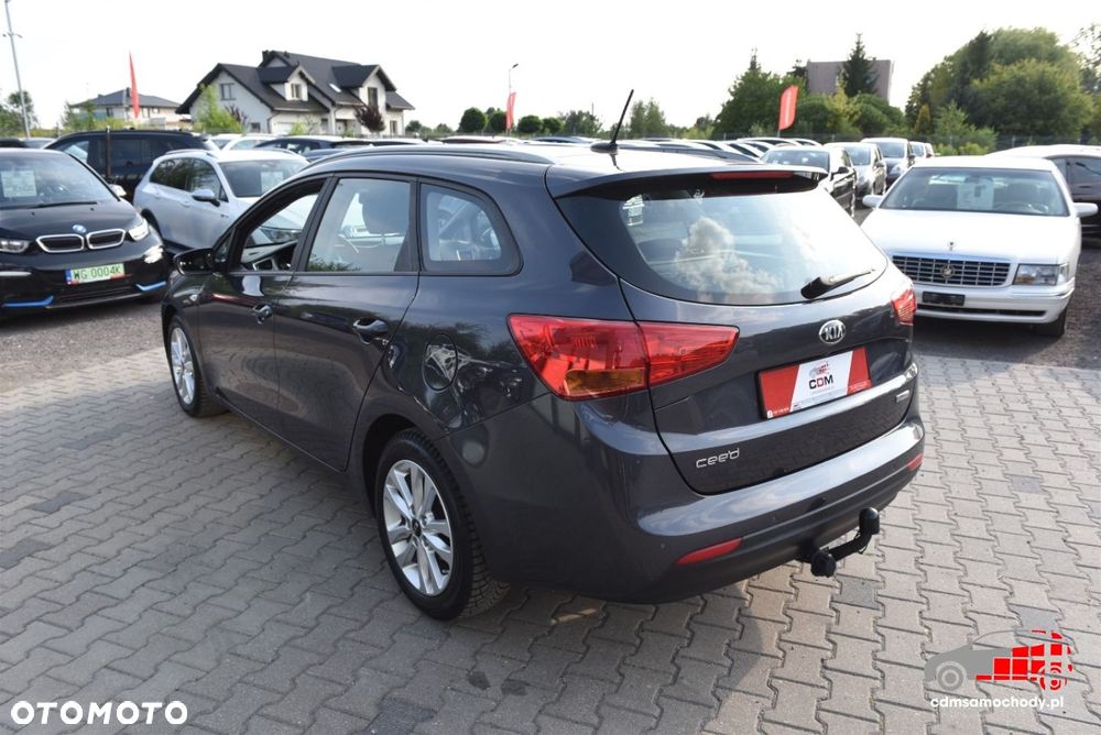 Kia Ceed Cee'd 1.6 GDI Business Line - 9
