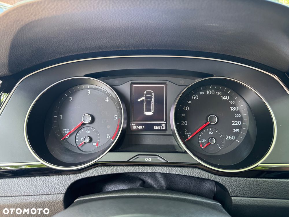 Volkswagen Passat 2.0 TDI EVO Business DSG - 10