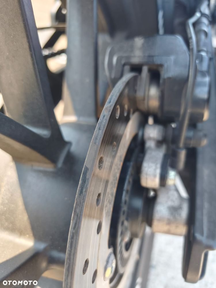 Yamaha R125 - 6