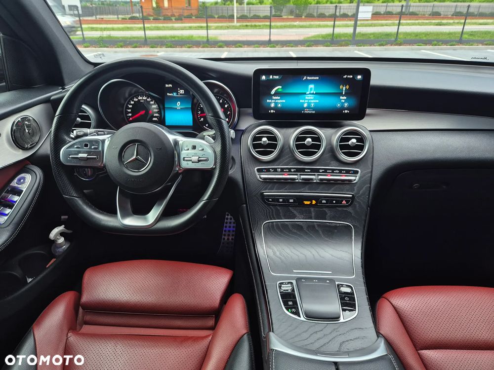Mercedes-Benz GLC 300 4Matic 9G-TRONIC AMG Line Plus - 8