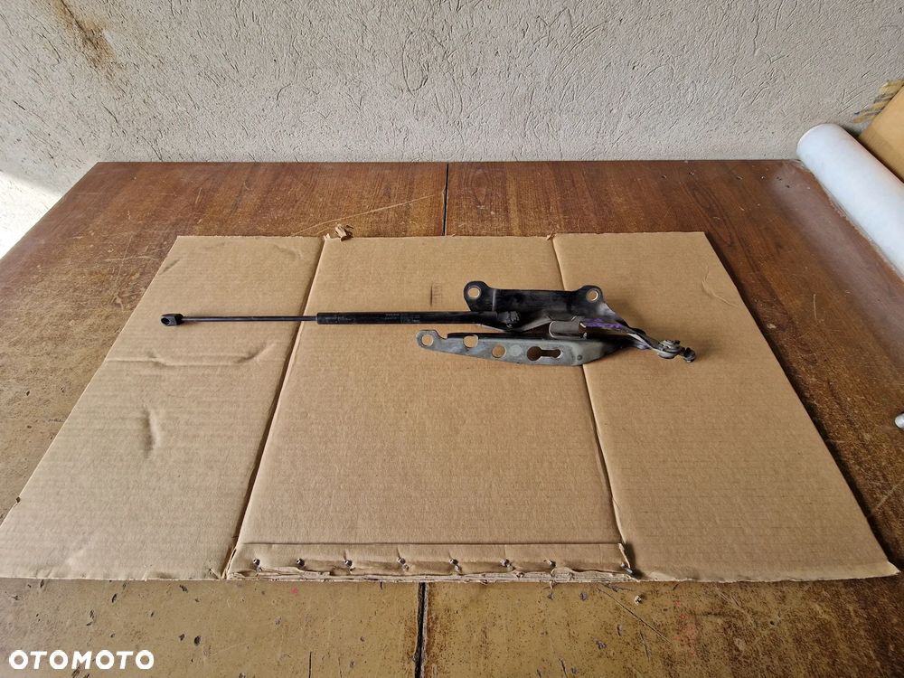 ZAWIAS MASKI PRAWY VOLVO XC90 2003r 2012r KOMPLETNY - 17