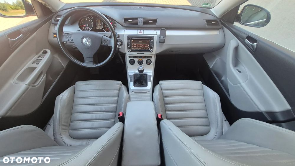Volkswagen Passat 1.8 TSI Highline - 21