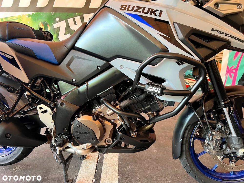 Suzuki DL - 11
