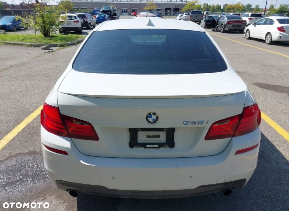 BMW Seria 5 535i xDrive - 4