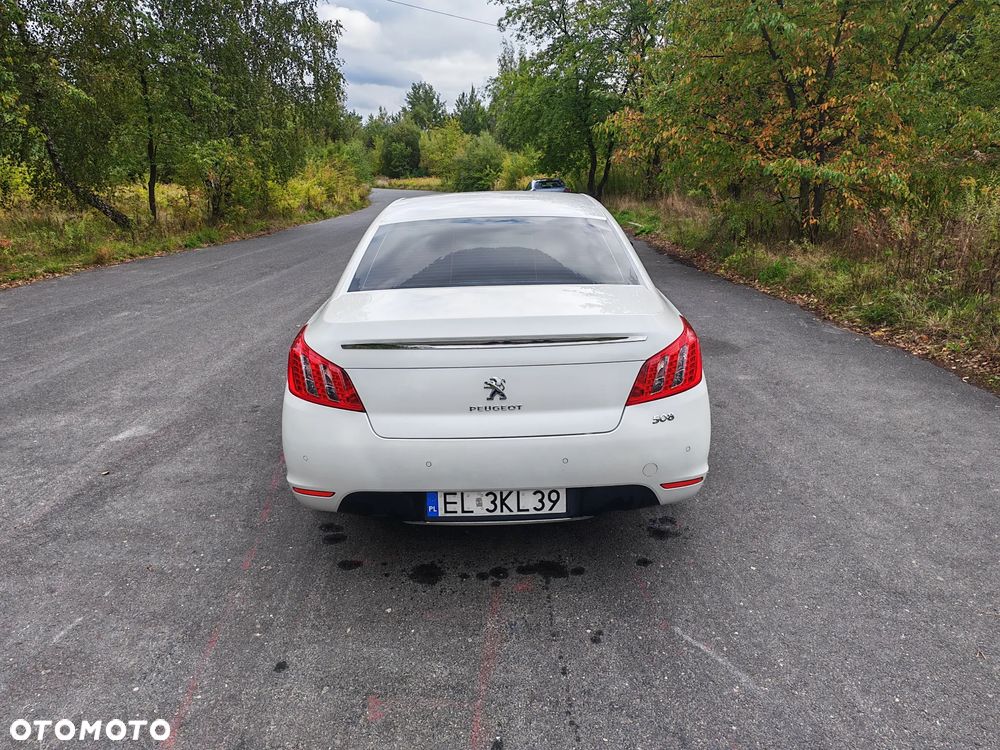 Peugeot 508 RXH Hybrid4 - 8