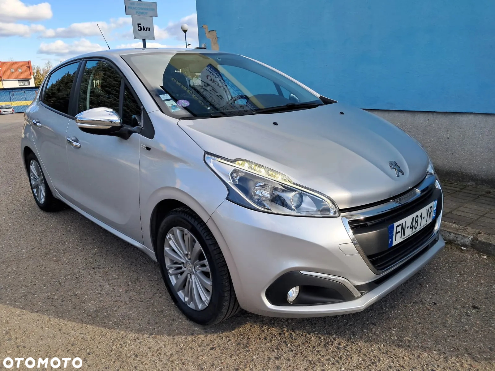 Peugeot 208 - 9