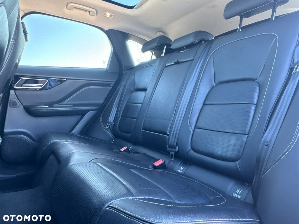 Jaguar F-Pace - 20