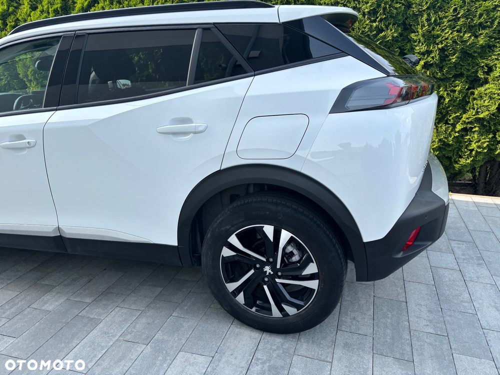 Peugeot 2008 1.2 PureTech Active S&S EAT8 - 10