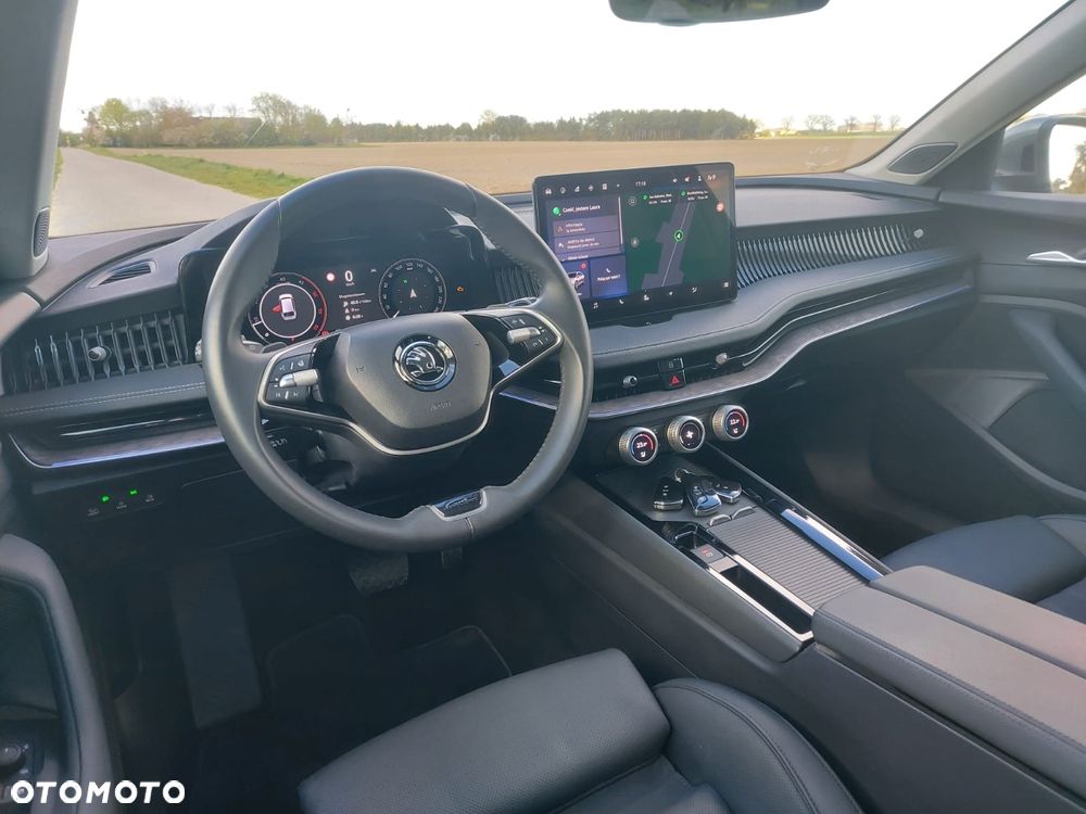 Skoda Superb 2.0 TDI 4x4 DSG L&K - 10