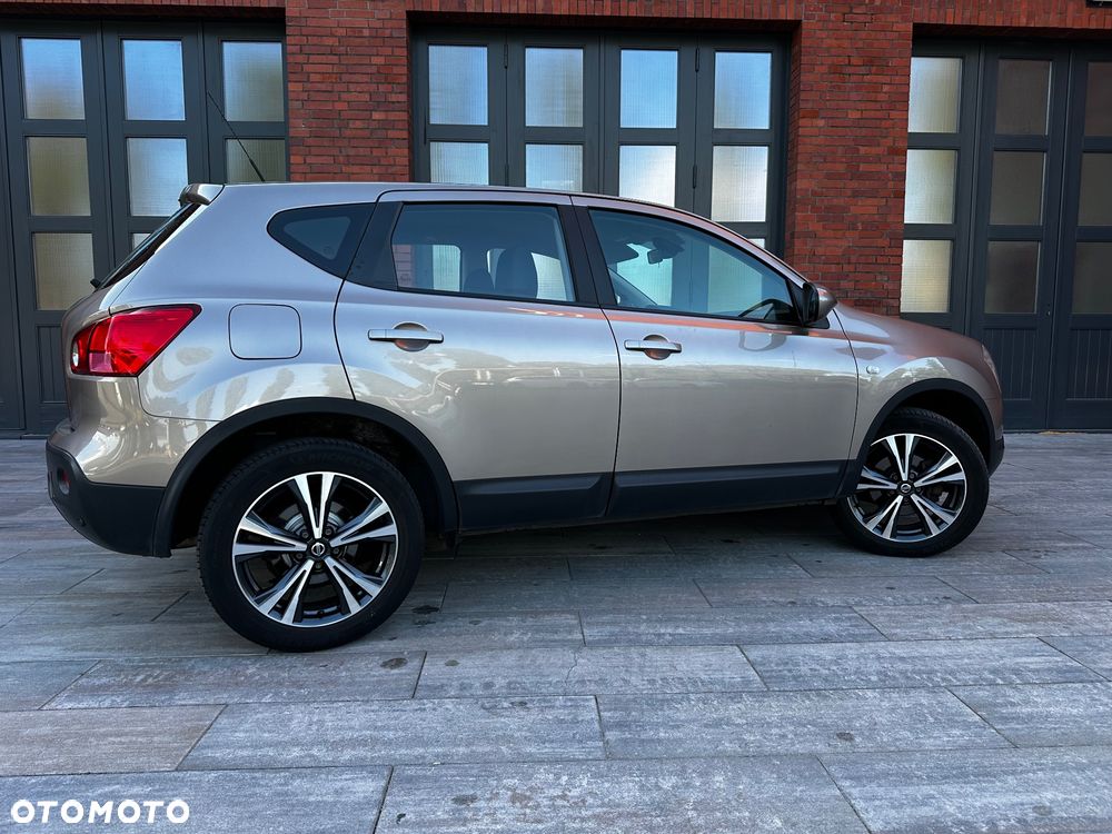 Nissan Qashqai 2.0 Tekna CVT - 9