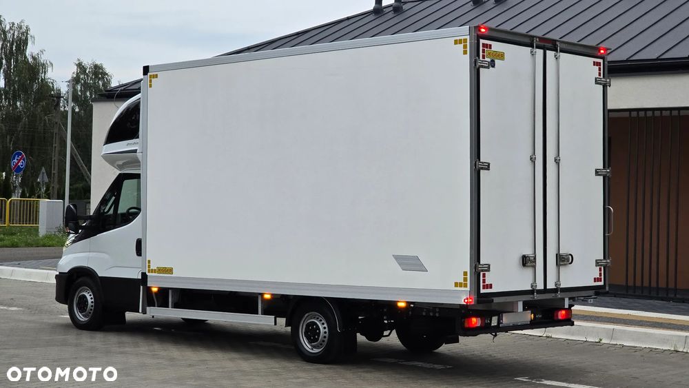 Iveco ❗️❗️DAILY 3.0 180KM 35S18 ❗️❗️ZABUDOWA JEGGER 10 PALET / KONTENER 5M / PODUSZKI PNEUMATYCZNE / SKRZYNIA MANUALNA / NAWIGACJA / TEMPOMAT ADAPTACYJNY / KABINA SYPIALNIANA / LEKKI KONTENER / WERSJA WZMOCNIONA / SALON POLSKA / FULL LED / RAMA / MAKSYMALNA OPCJA WYPOSAŻENIA❗❗ STAN - JAK NOWY ❗️ - 22