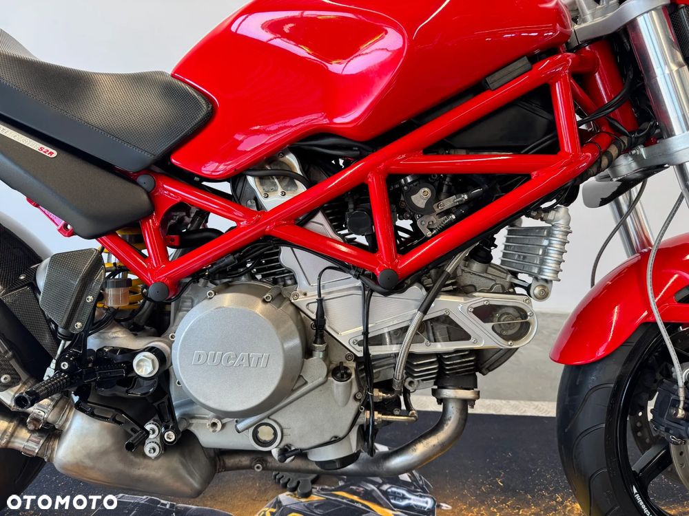 Ducati Monster - 13