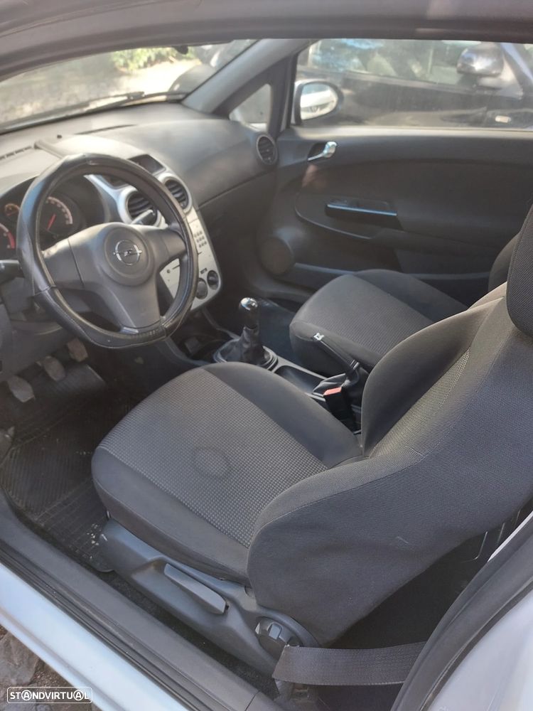 Opel Corsa 1.3 CDTi - 6