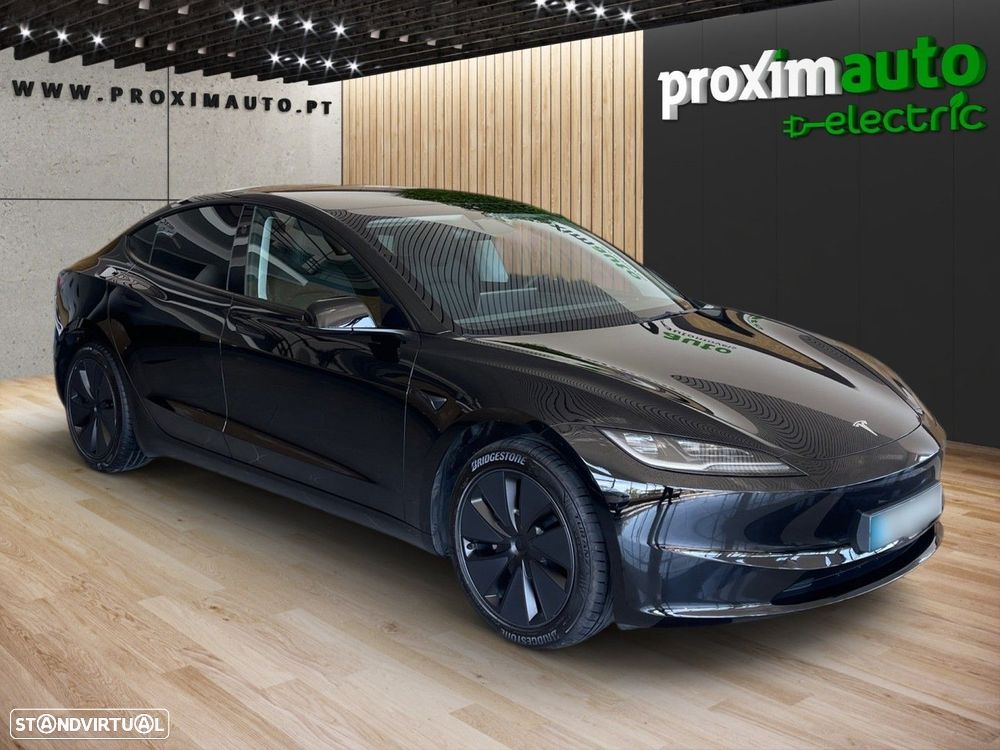 Tesla Model 3 - 17